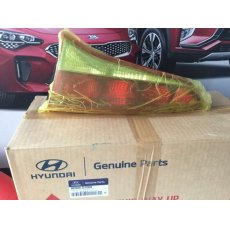 Hyundai Tucson TL lámpa hátsó belső jobb 92404D7000