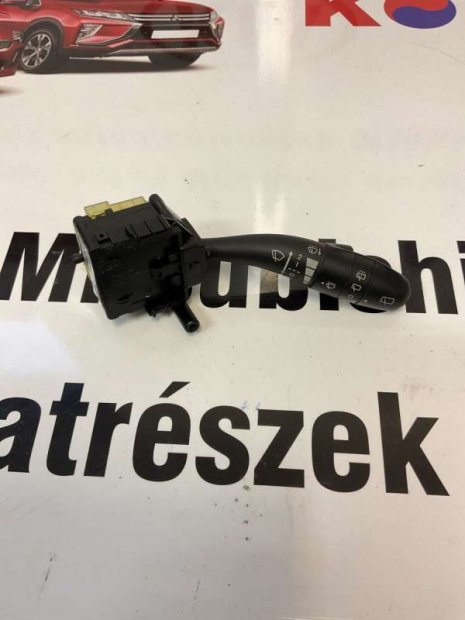 Hyundai i30 FD ablaktörlő kapcsoló 934202R010-BON image2137.jpg