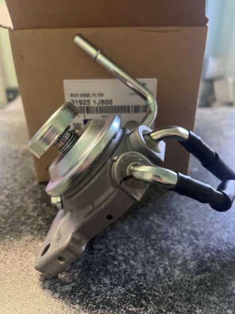 Hyundai i20 PB üzemanyagszűrő ház 319251J800 img_0416.jpeg