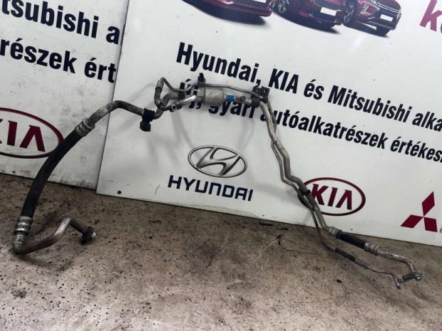 Hyundai Santa FE klímacső 977592B700-BON img_09531.jpeg