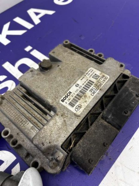 Kia Ceed motorvezérlő gyújtáskapcsoló szett ECU 3911327700-BON img_11741.jpeg