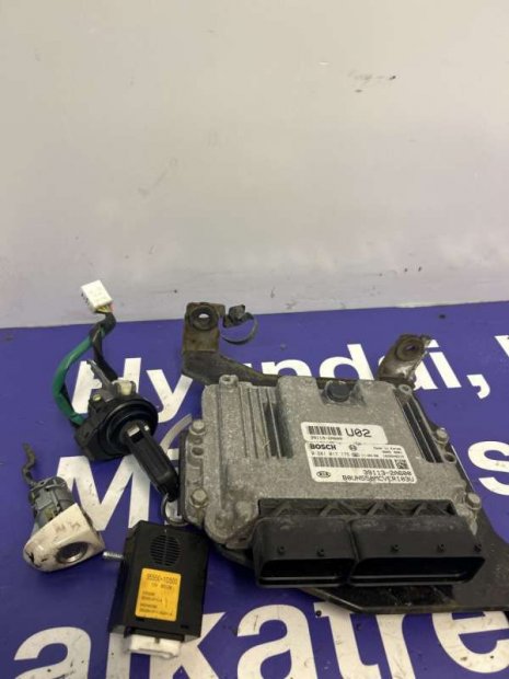 Kia Carens UN motorvezérlő gyújtáskapcsoló ECU szett 391132A600-BON image2586.jpg