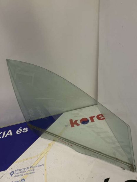 Kia Carens jobb első üveg 824211D000-BON image2639.jpg