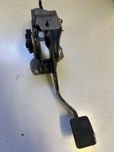 Kia Picanto JA fékpedál 32800G6100-BON image2705.jpg