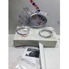 Mitsubishi Colt óracsoport keret MZ313108