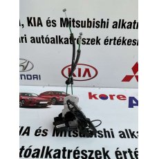 Hyundai i30 FD kombi bal hátsó zár 814102L200-BON