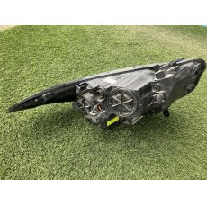 Hyundai i40 bal első XENON fényszóró 921013Z025-BON