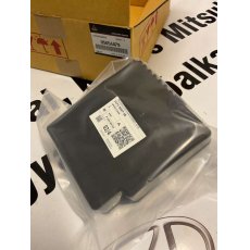 Mitsubishi Space Star biztosíték tábla fedél 8565A479