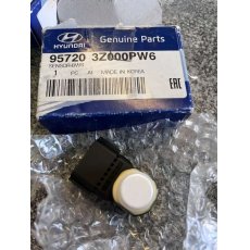 Hyundai i40 tolatóradar 957203Z000PW6