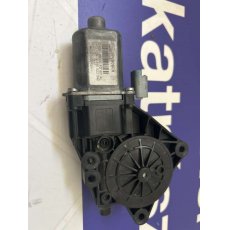 Hyundai i30 bal első ablakemelő motor 824502R000-BON