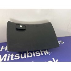 Hyundai i30 kesztyűtartó FD 845102L000WK-BON