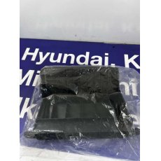 Hyundai Santa FE motor levegő beömlő védő burkolat 28213B8100