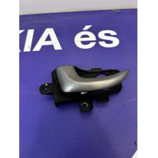 Hyundai i30 bal belső kilincs 82610A6000-BON