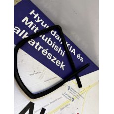 Hyundai Santa FE jobb első üvegvezető kédergumi 825402B000-BON