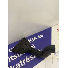 Kia Carens UN levegő bevezető 282101D800-BON