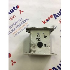 Kia Ceed ED bal első váznyúlvány vég 647101H010-BON