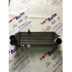 Kia Ceed ED Hyundai i30 FD intercooler hűtő 2827027060-BON